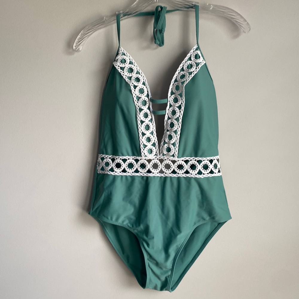 Cupshe Detailed One-piece Swimsuit
